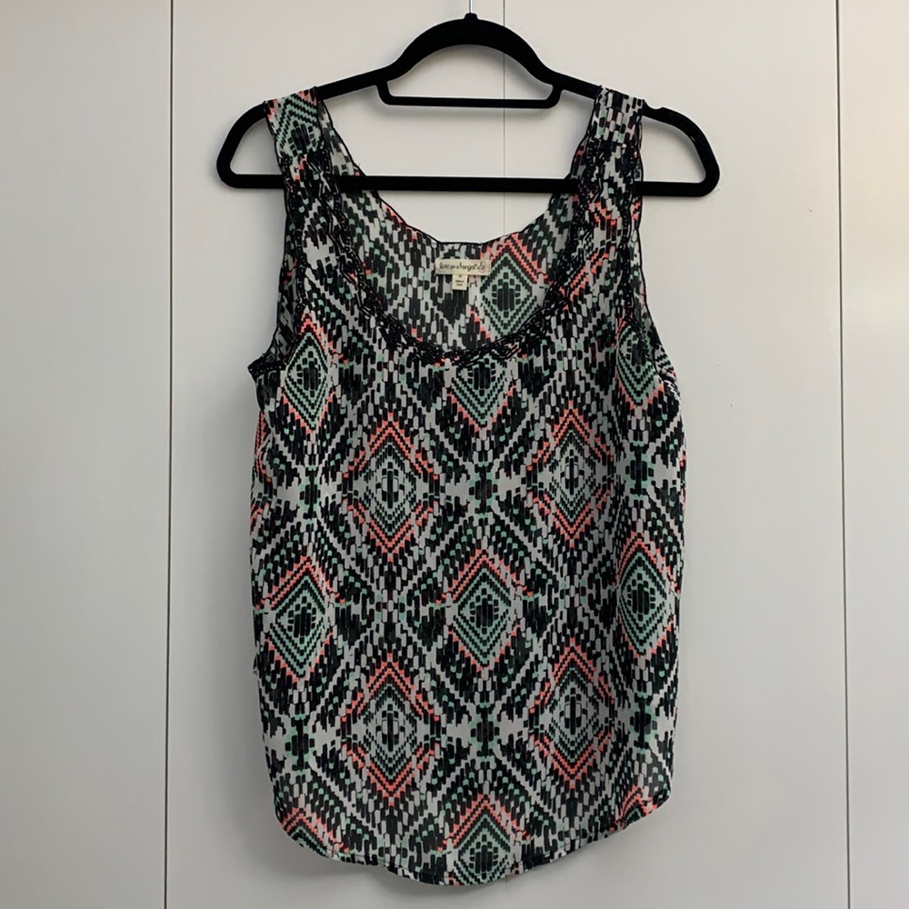 Perfect all-in-one tank! Super versatile with a cozy loose fit.